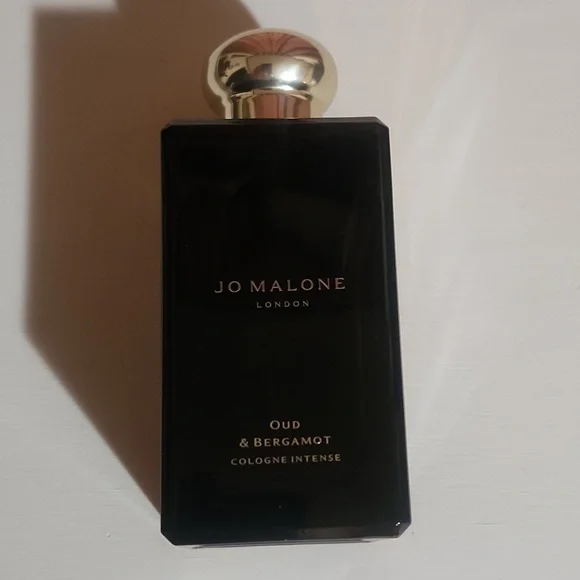 JO MALONE LONDON Oud & Bergamot - Picture 2 of 4